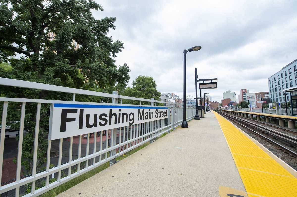 Flushing-Main-Street-Platform-A-Station-Signage_31-August-2018
