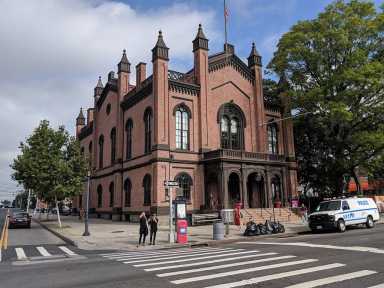 Flushing-Town-Hall-Event