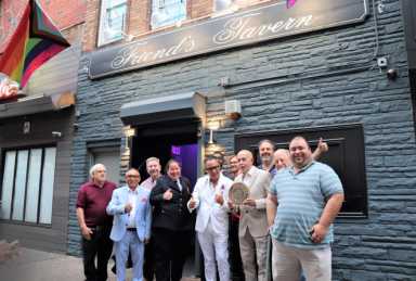 Friends-Tavern