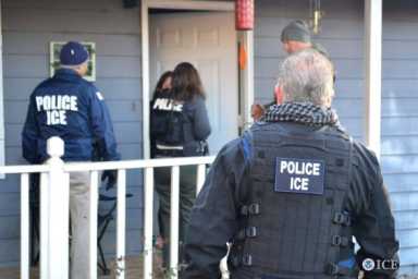 ICEofficers-e1487098576940