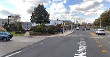 Intersection-of-Metropolitan-Avenue-and-Rentar-Plaza-Google-Maps