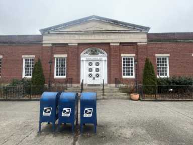 Jackson-Heights-Post-Office-1