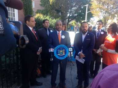 Press-Conference_Organ-Donor_10.6.2015-e1444339218603