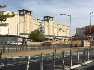 Queens-Center-Mall-and-JC-Penny-700×525-2