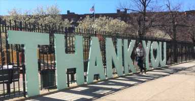 Scott-LoBaido-at-his-_Thank-You_-sign-at-Elmhurst-Hopsital-1