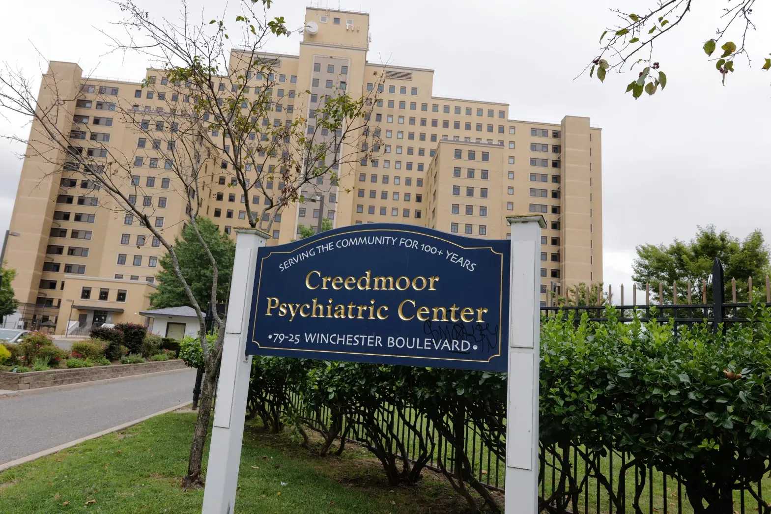 Eastern Queens elected officials announced a new agreement has been reached with the state for the Creedmoor Mixed-Use Project that reduces the number of units. 
