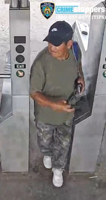 Cops are looking for the suspect who allegedly stole a wallet dropped by a younger man as he passed through the turnstile at the Broadway/North Boulevard station in Woodside.