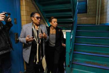 04242023_PF_Queensbridge_Houses_HUD_Tour_04