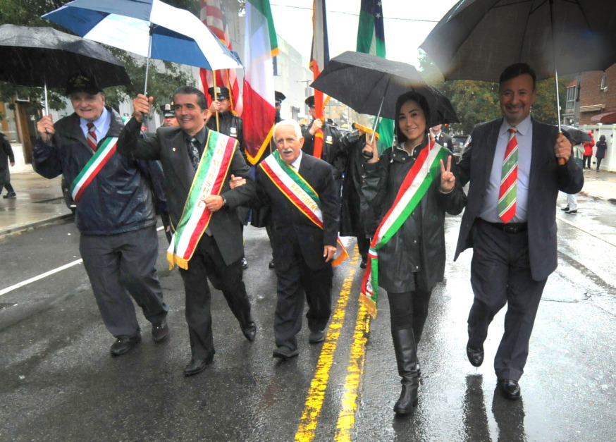 Queens Columbus Day parade (Photo by Walter Karling)