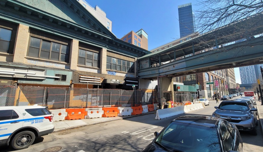 25-01 Queens Plaza North, subway station (Photo by Michael Dorgan, Queens Post)