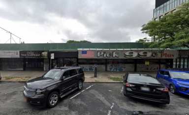 21-11-31st-Street-in-Ditmars-Steinway-Queens-1024×622-1
