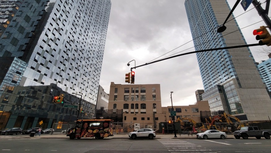 27-48 Jackson Ave. (Photo by Michael Dorgan, Queens Post)