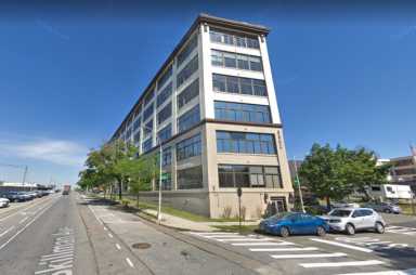 33-02skillmanave
