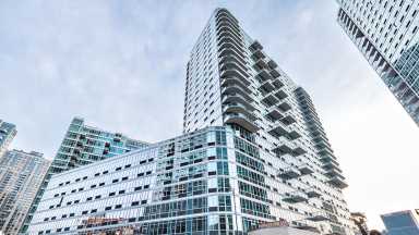 4610-Center-Boulevard-Exterior