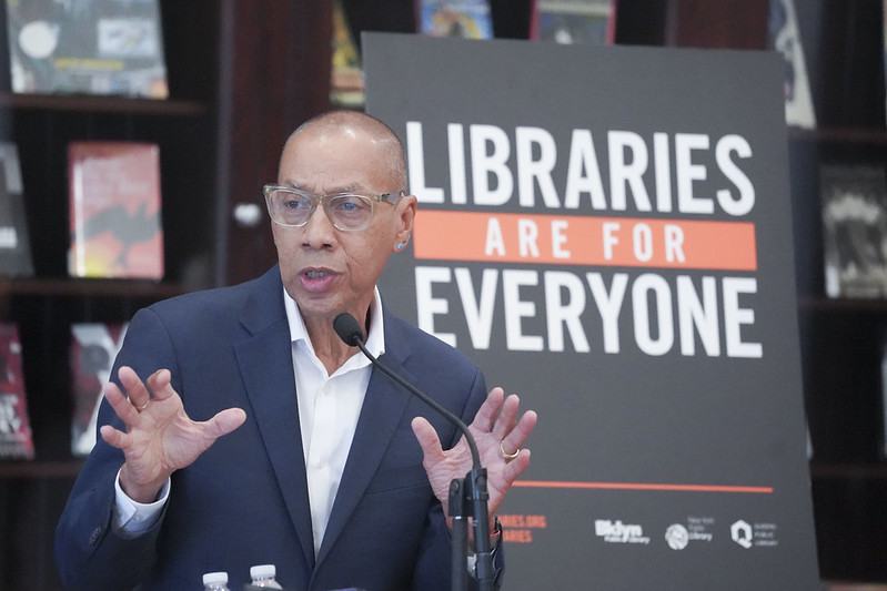 Dennis M. Walcott announces that more than 30 public libraries across the city’s library systems — including four in Queens — will be open seven days a week beginning on Sunday, Sept. 7. 