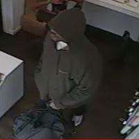 901-15-Robbery-114-Pct-pic