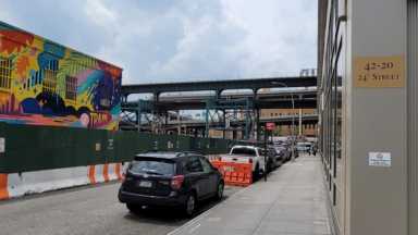 A-man-was-shot-outside-a-luxury-high-rise-apartment-building-in-Long-Island-City-shortly-after-midnight-today-Photo-Michael-Dorgan-Queens-Post-3