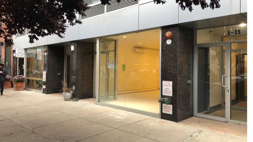 A new market specializing in imported fish from Japan called MogMog, pictured, will open in Long Island City in December (Photo provided by MogMog)