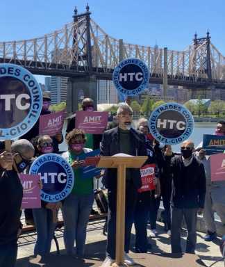 Bagga-Queensbridge-600×712-1