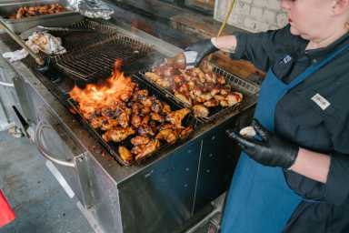 BenHon_PigBeachForChefJeff_007