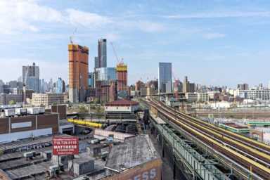 Between-Queensboro-Plaza-and-33rd-Street-2016-e1505770772109
