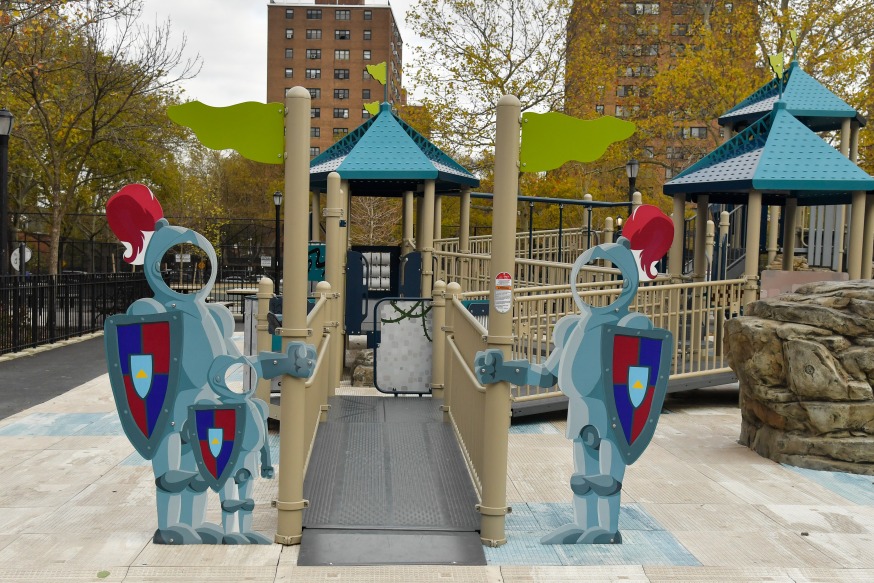 ravenswood playground