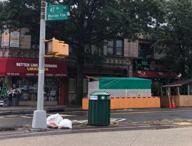 Greenpoint-Ave-Trash