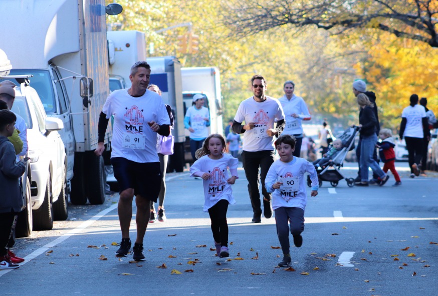 Sunnyside Mile 2022 (Photo: Michael Dorgan, Queens Post)