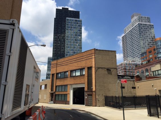 2-23 Borden Ave