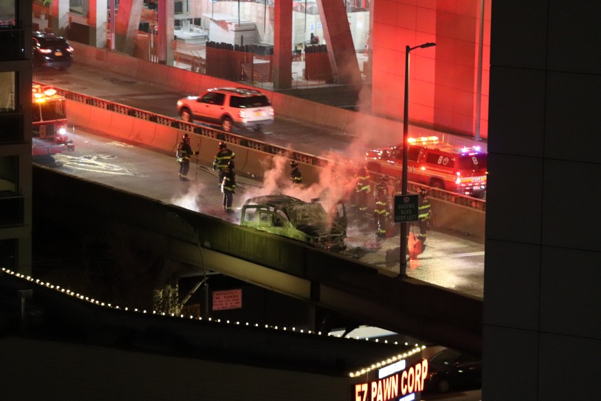 vehicle fire Long Island City (Photo by Michael Dorgan, Queens Post)