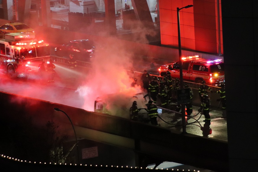 vehicle fire Long Island City (Photo by Michael Dorgan, Queens Post)