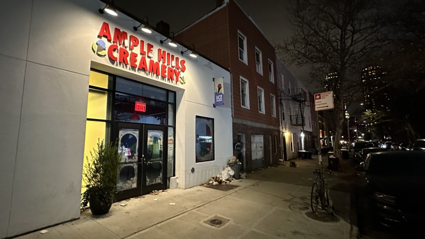 The Ample Hills store at 5-36 50th Ave. in Hunters Point, Long Island City, pictured on Jan. 10, 2023 (Photo by Michael Dorgan, Queens Post)