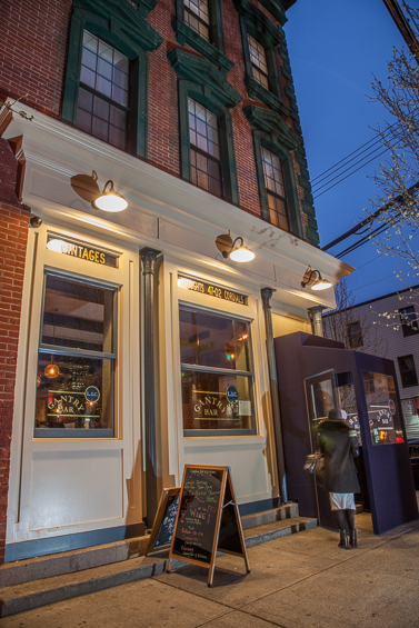 Iain Toth ianatoth.com