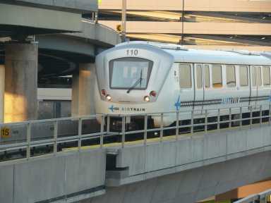 JFK_AirTrain_03_700ba1
