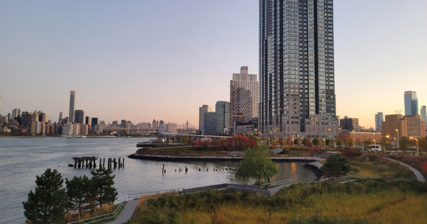 _LIC waterfront (Photo by Michael Dorgan)