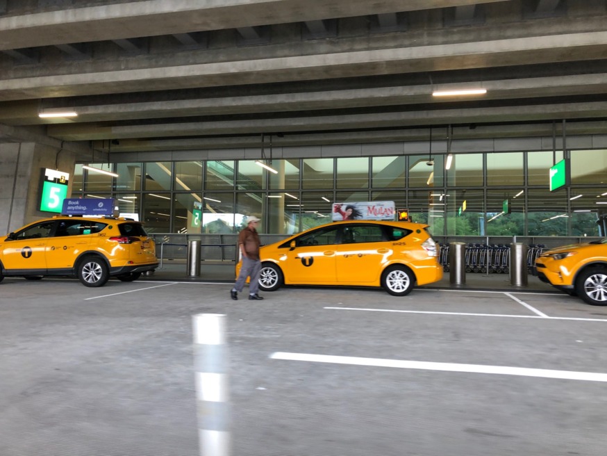 La-Guardia-Airport-Taxi