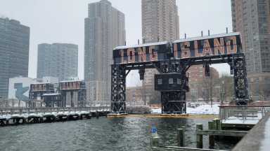 Long-Island_-Gantries-at-Gantry-Plaza-State-Park-on-Dec.-17-2020-Michael-Dorgan-Queens-Post