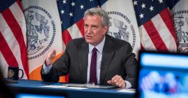 Mayor-Bill-de-Blasio-at-a-June-29-press-briefing-Mayoral-Photography-Office_86e28c
