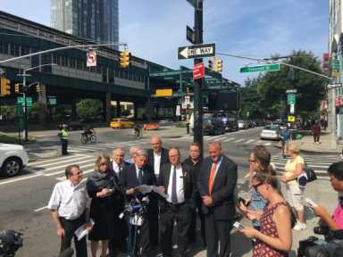 Oppose-Tolling-of-the-Free-East-River-Bridges2-565×424-1