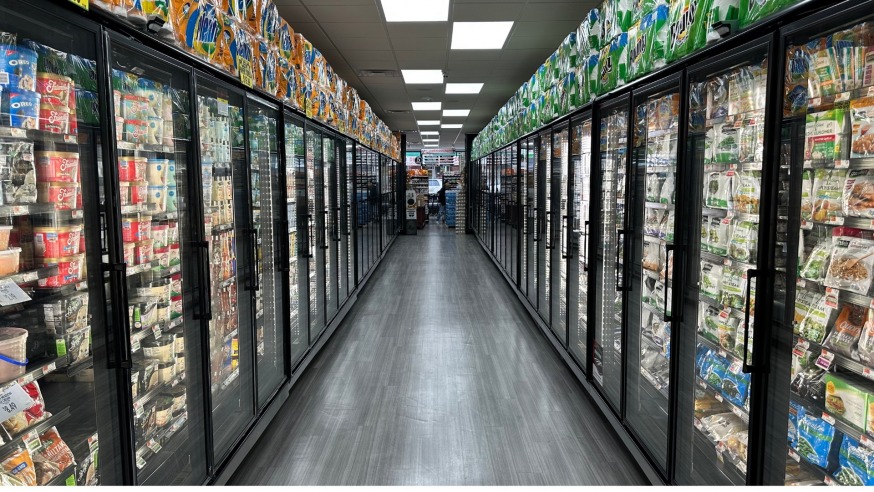 Farm Country Supermarket (Photo Michael Dorgan, Queens Post) (2)