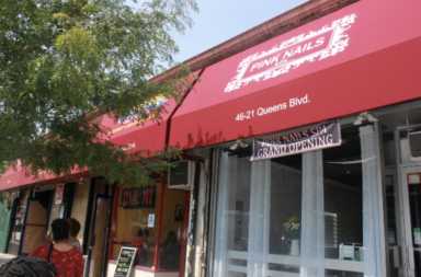 Pink-Nails-Sunnyside