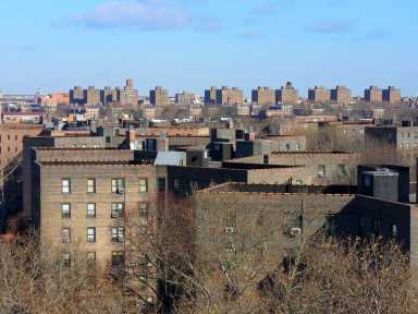 Queensbridge_Houses_7f6c70