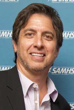 Ray_Romano_2014