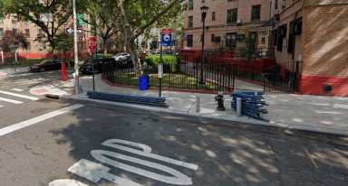 The Q103 stop at 10th Street and 41st Avenue is one of several stops scheduled to be removed as part of the Queens Bus Network Redesign. Photo: Google Street View.