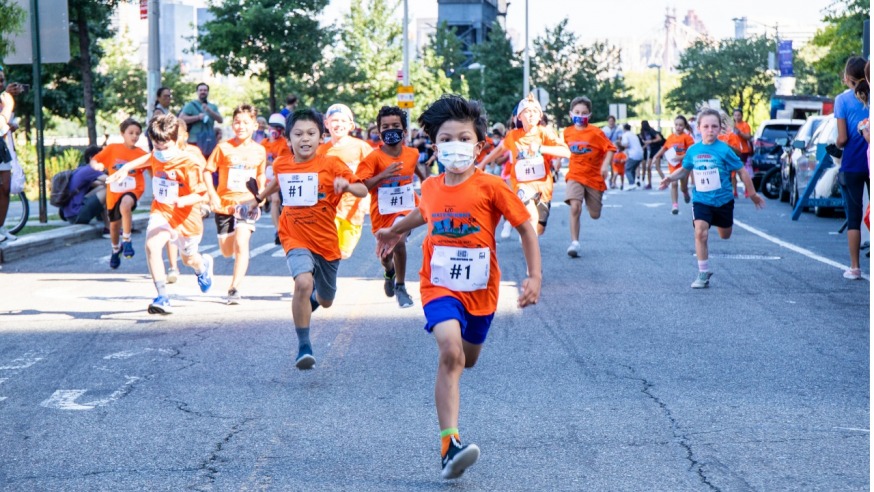 The children’s dash drew more than 150 kids (Photo: Alex Lopez)
