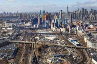 aerial_view_of_sunnyside_yard_0.0-e1490125671788