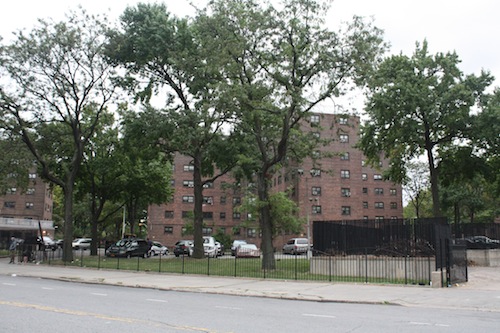 astoria-houses-queens_602cc6