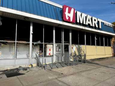 The FDNY battled a three-alarm fire at the H Mart on Union Street in Flushing and inspectors from the city's Department of Building issued a full vacate order due to the fire damage.