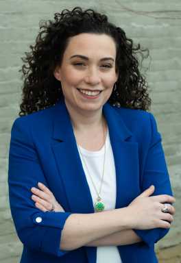 julia-forman-high-res-headshot-1