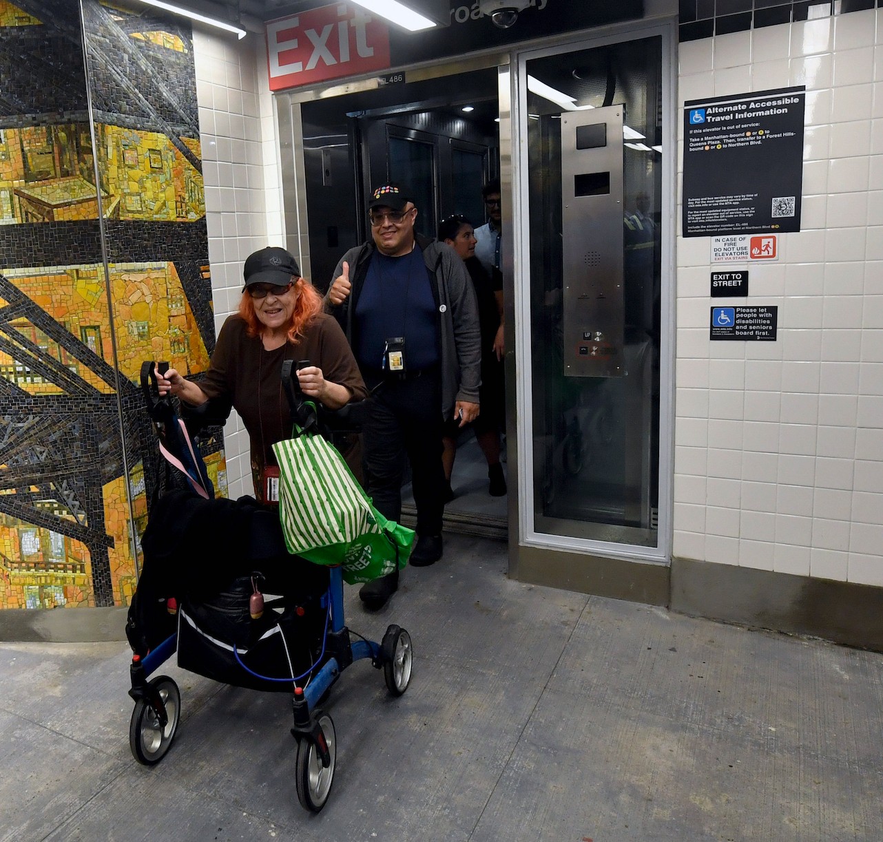 MTA Chair and CEO Janno Lieber welcomed Woodsiders to the new elevators at the Northern Boulevard subway station.